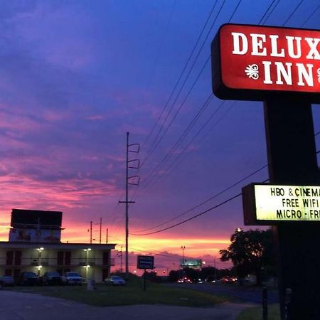 נאטשז Deluxe Inn מראה חיצוני תמונה