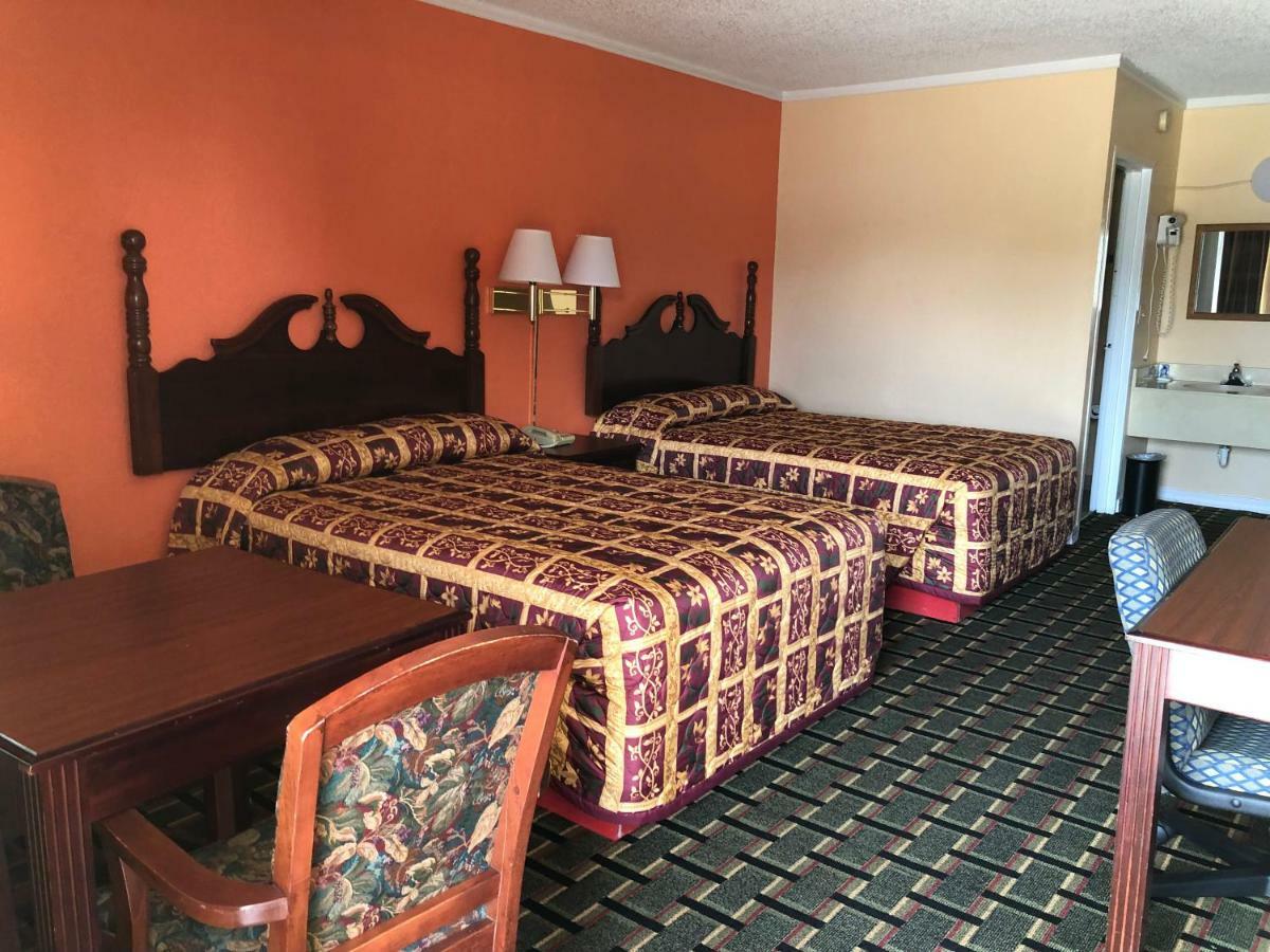 נאטשז Deluxe Inn מראה חיצוני תמונה