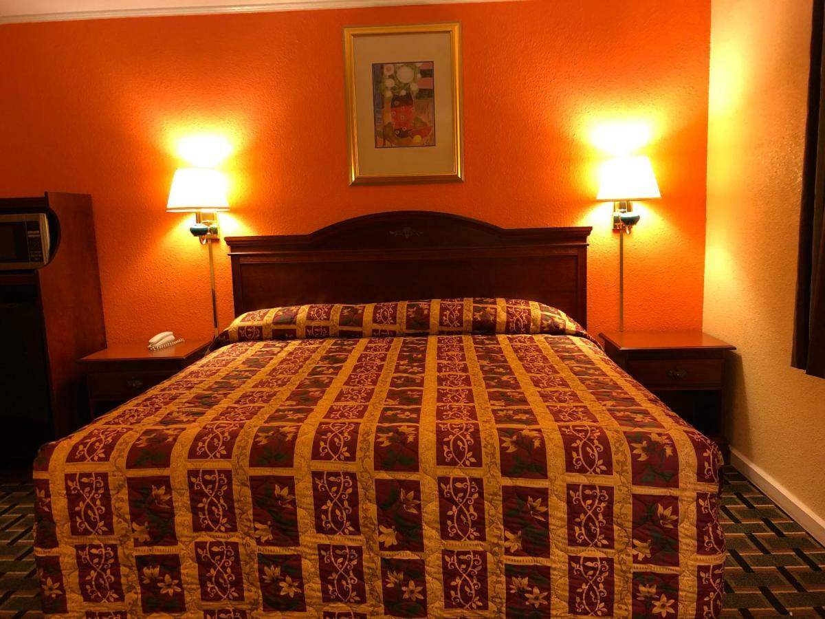 נאטשז Deluxe Inn מראה חיצוני תמונה